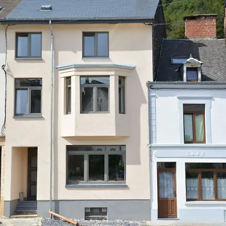 Large Townhouse With Pool Table * Bouillon